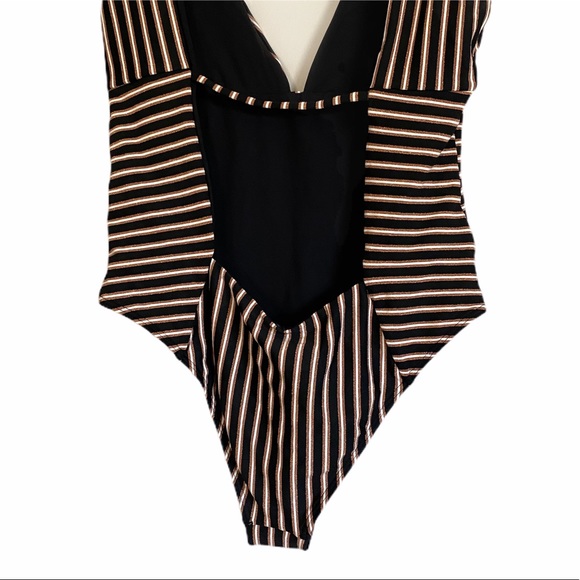 NWT L*SPACE Horizon Stripe Sunscape One Piece 12 - Picture 9 of 12